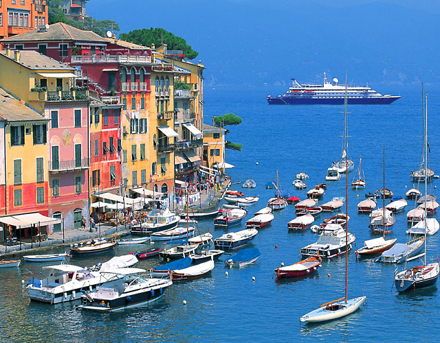 Fondeando frente a la bella Portofino (Italia)